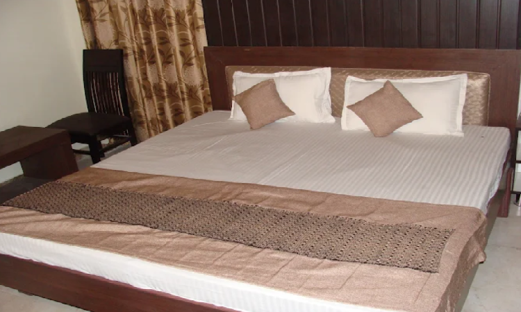 1 x Standard Room